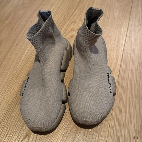 WOMEN'S SPEED 2.0 RECYCLED KNIT SNEAKER IN BEIGE - Picture 3 of 6